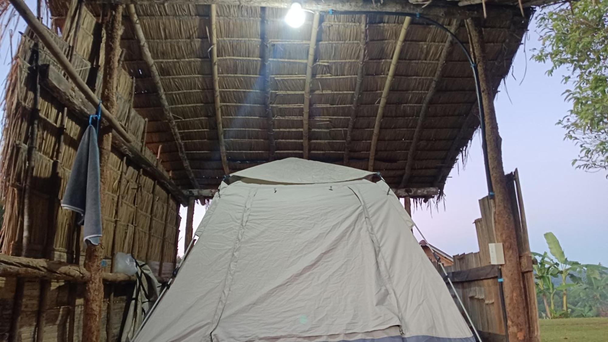 ไร่นิธิสุนทร Nithisoonthon Farmstay Mae Hong Son Bagian luar foto