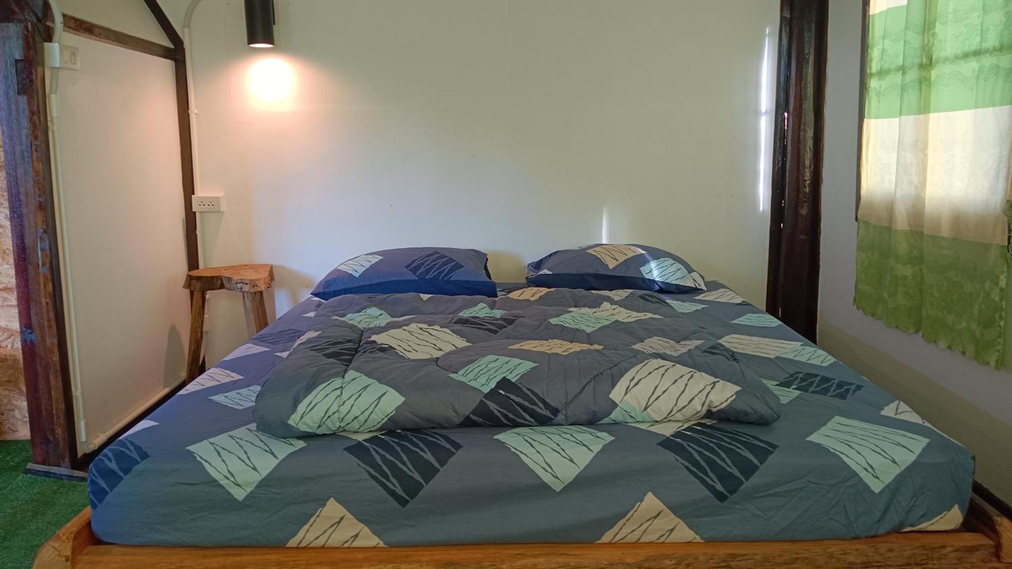 ไร่นิธิสุนทร Nithisoonthon Farmstay Mae Hong Son Bagian luar foto